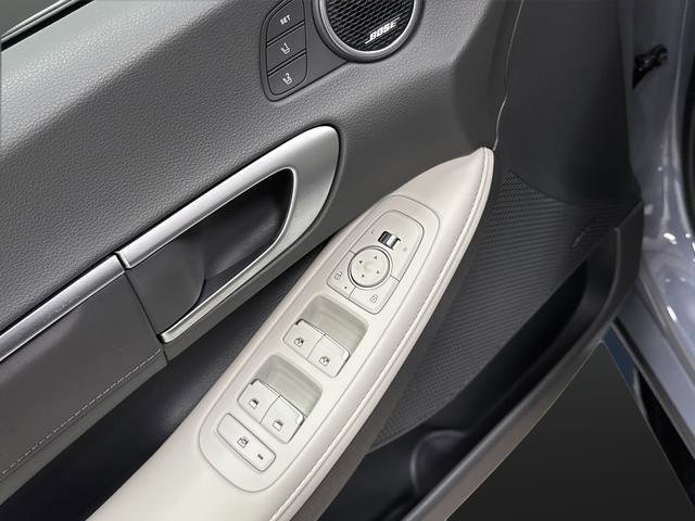 Used 2025 Hyundai Sonata Limited image 29