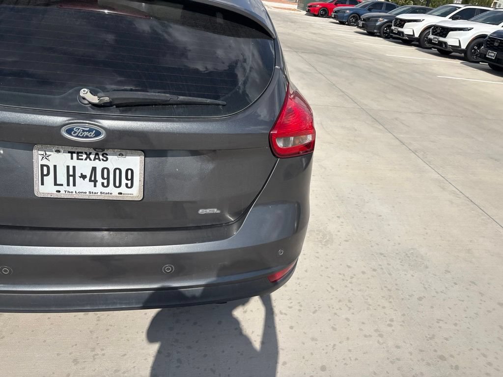 Used 2018 Ford Focus SEL w/ Cold Weather Package FWD image 7