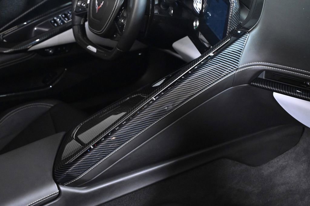 Used 2025 Chevrolet Corvette E-Ray AWD/4WD image 22