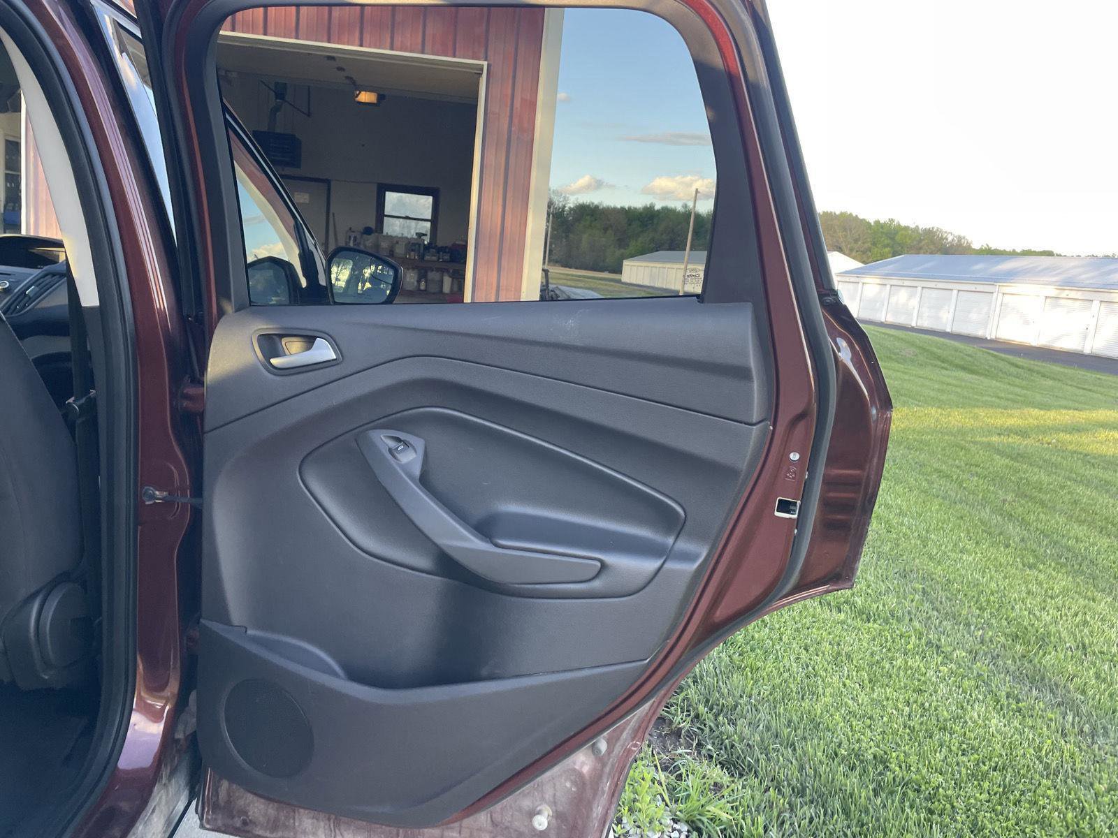 Used 2018 Ford Escape SE AWD/4WD image 29