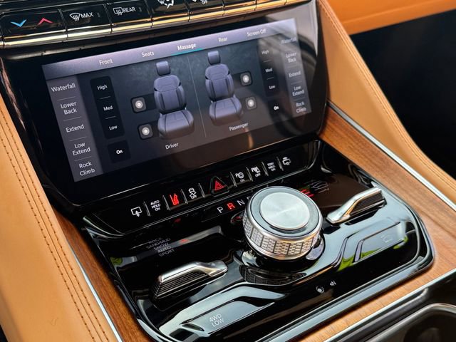 Certified 2022 Jeep Grand Wagoneer Series III image 26