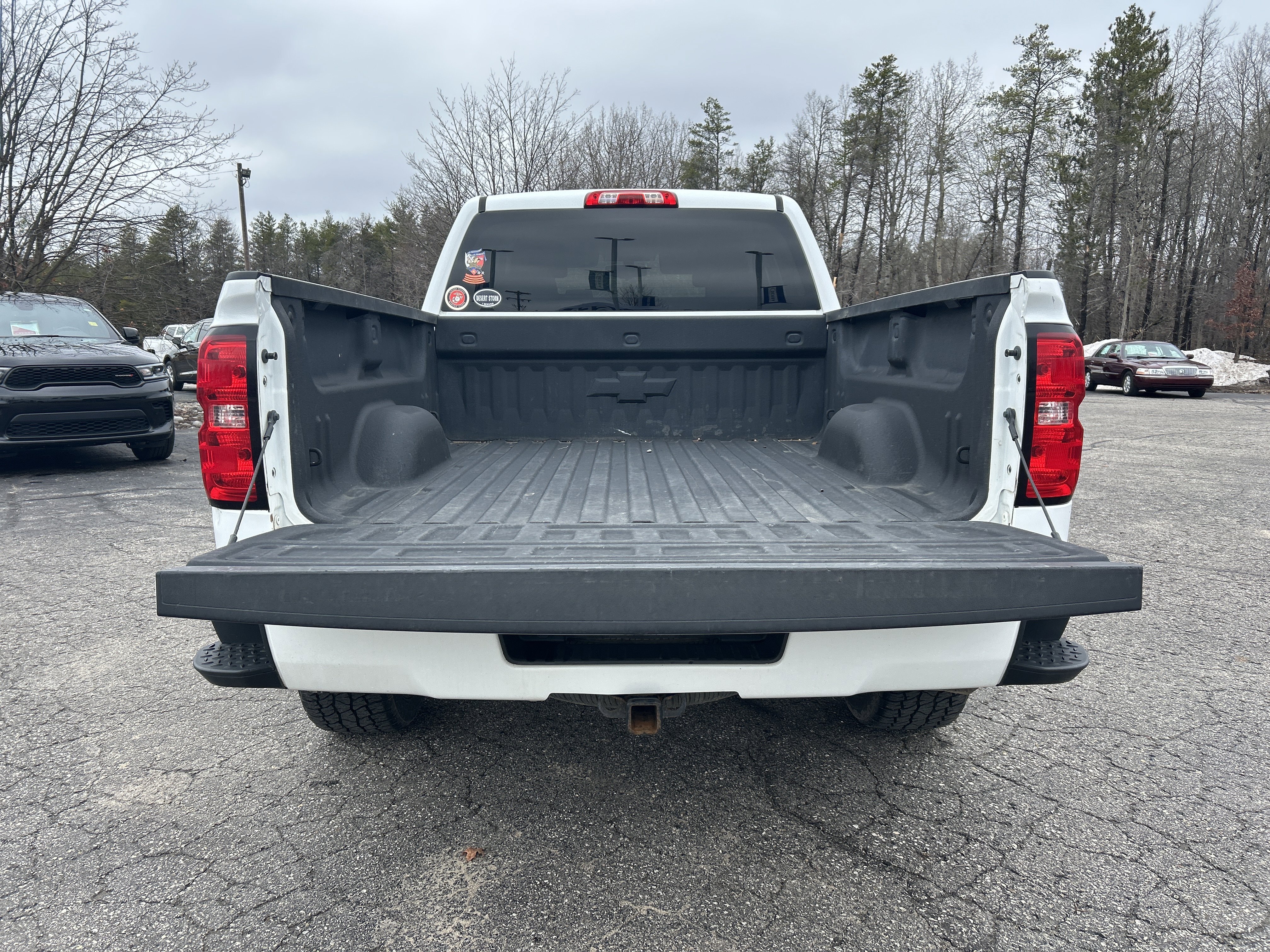 Used 2019 Chevrolet Silverado 1500 LT w/ LPO, Black Pack AWD/4WD image 12
