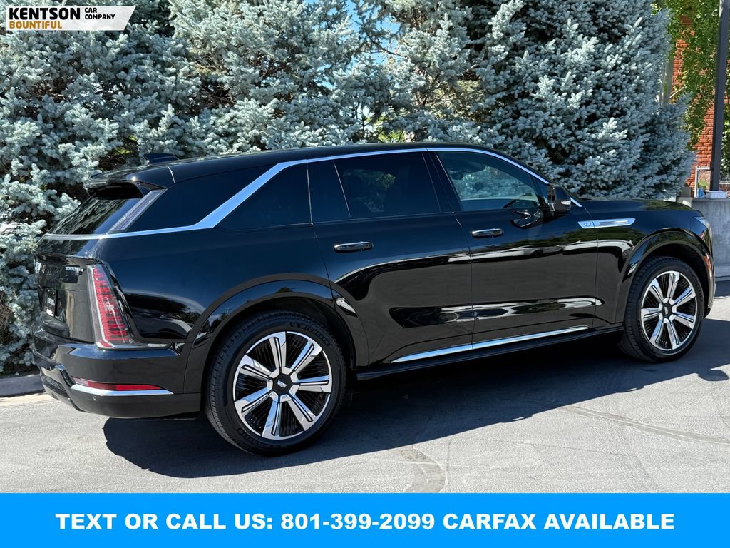 Used 2025 Cadillac Escalade IQ Luxury 2 w/ LPO, Premium Carpet Package AWD/4WD image 10