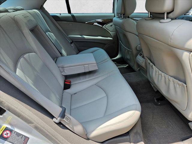 Used 2009 Mercedes-Benz E 350 Sedan image 20