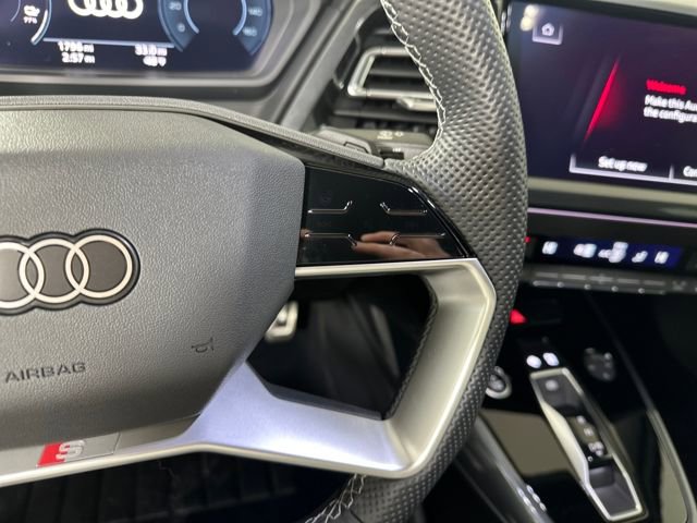 Used 2024 Audi Q4 e-tron Prestige w/ Black Optic Plus Package image 16