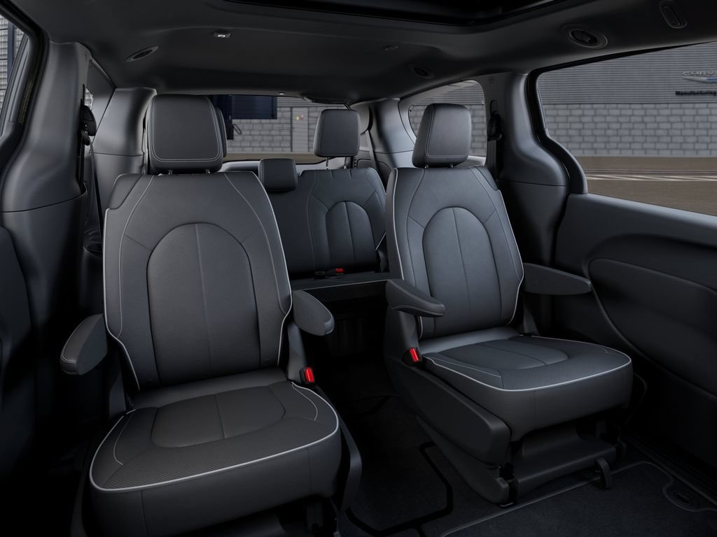 New 2027 Chrysler Pacifica Limited AWD/4WD image 16