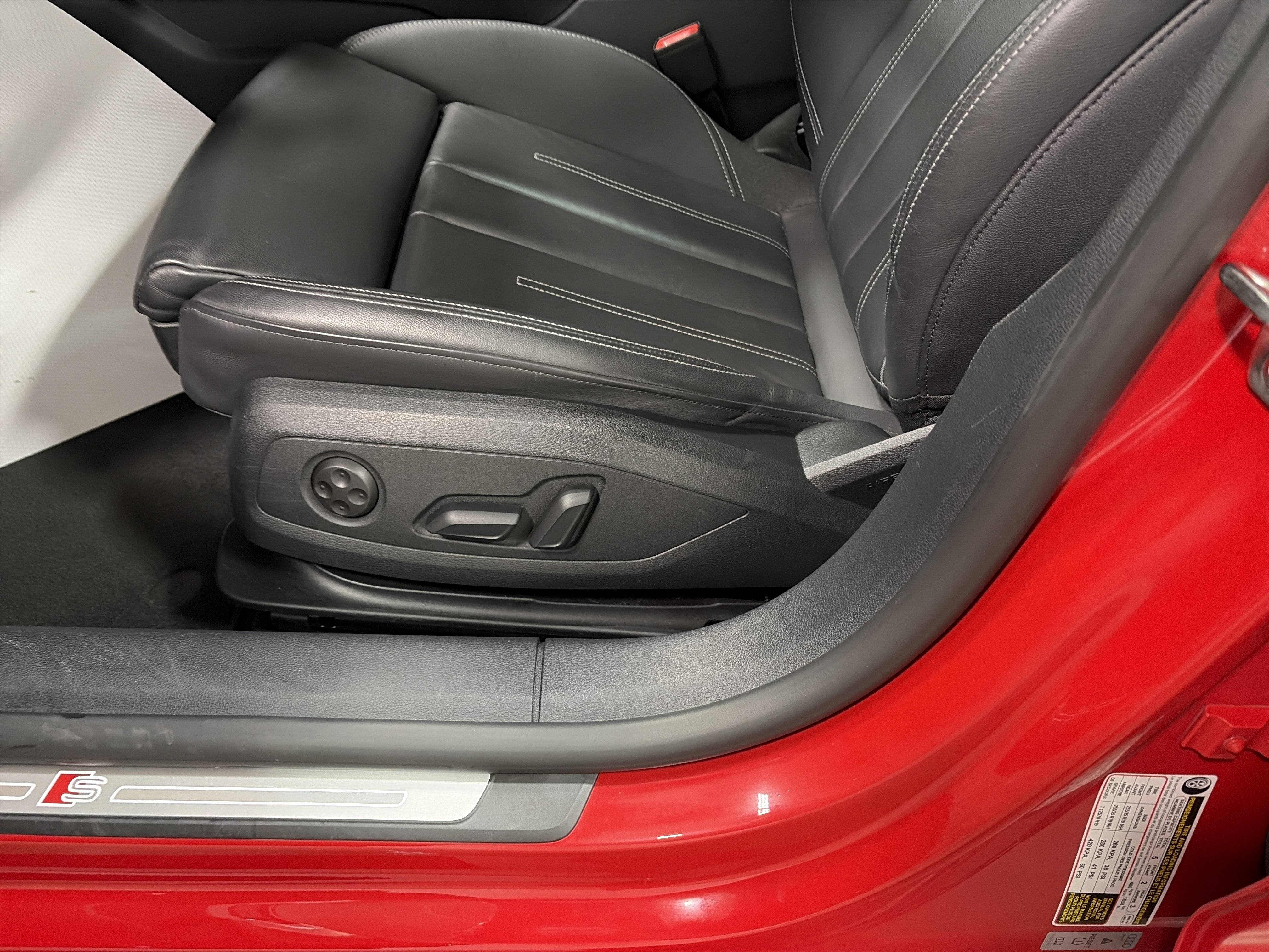 Used 2025 Audi A5 2.0T Premium Plus image 15