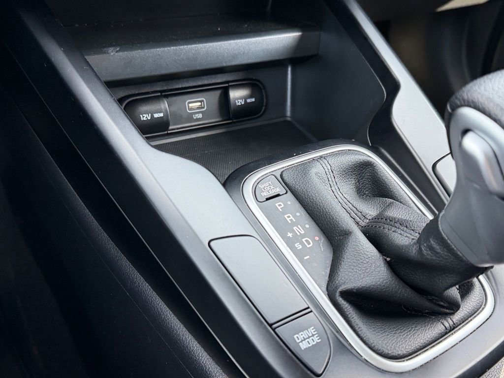 Used 2024 Kia Soul LX w/ Option Group 015 image 24