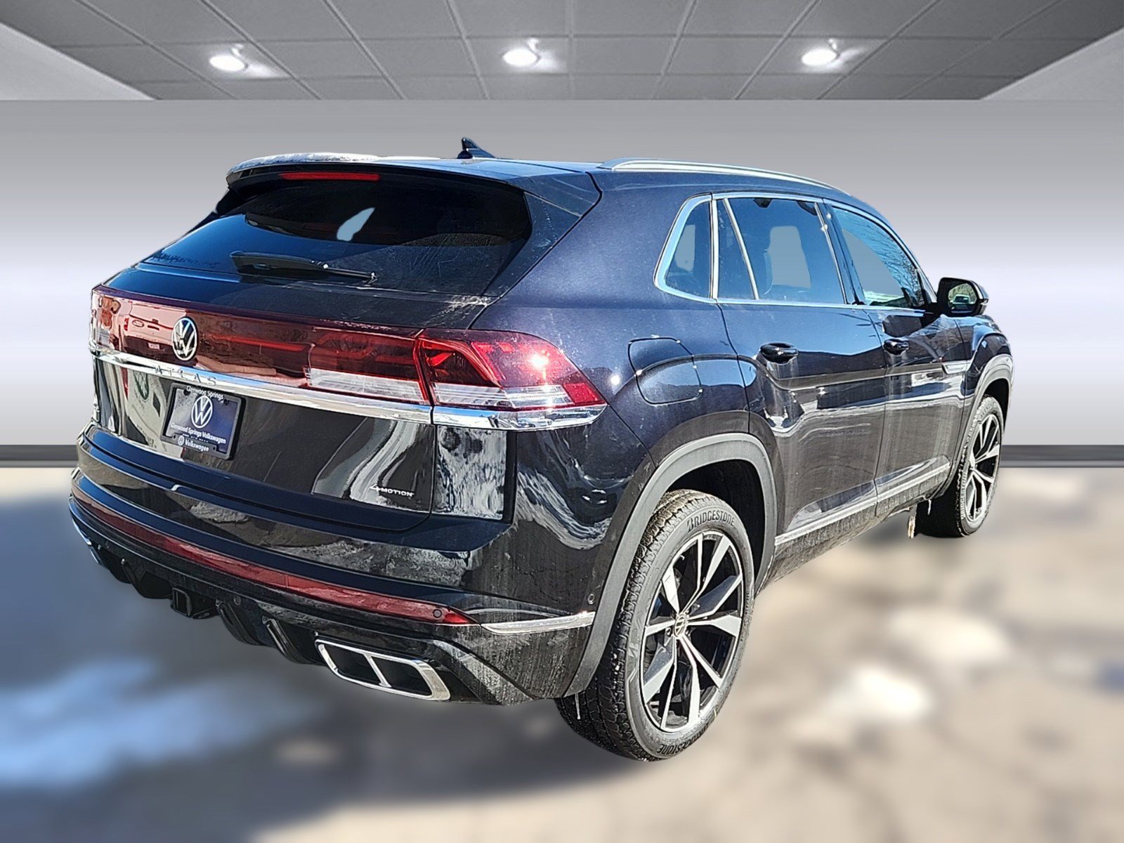 New 2025 Volkswagen Atlas Cross Sport SEL Premium R-Line image 3