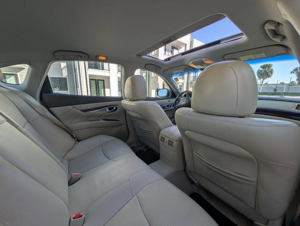 Used 2012 INFINITI M37 w/ Premium Pkg image 21