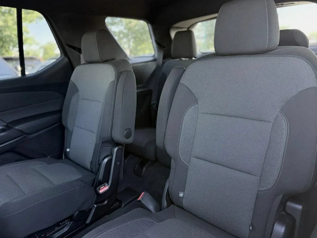 Used 2022 Chevrolet Traverse LT AWD/4WD image 19