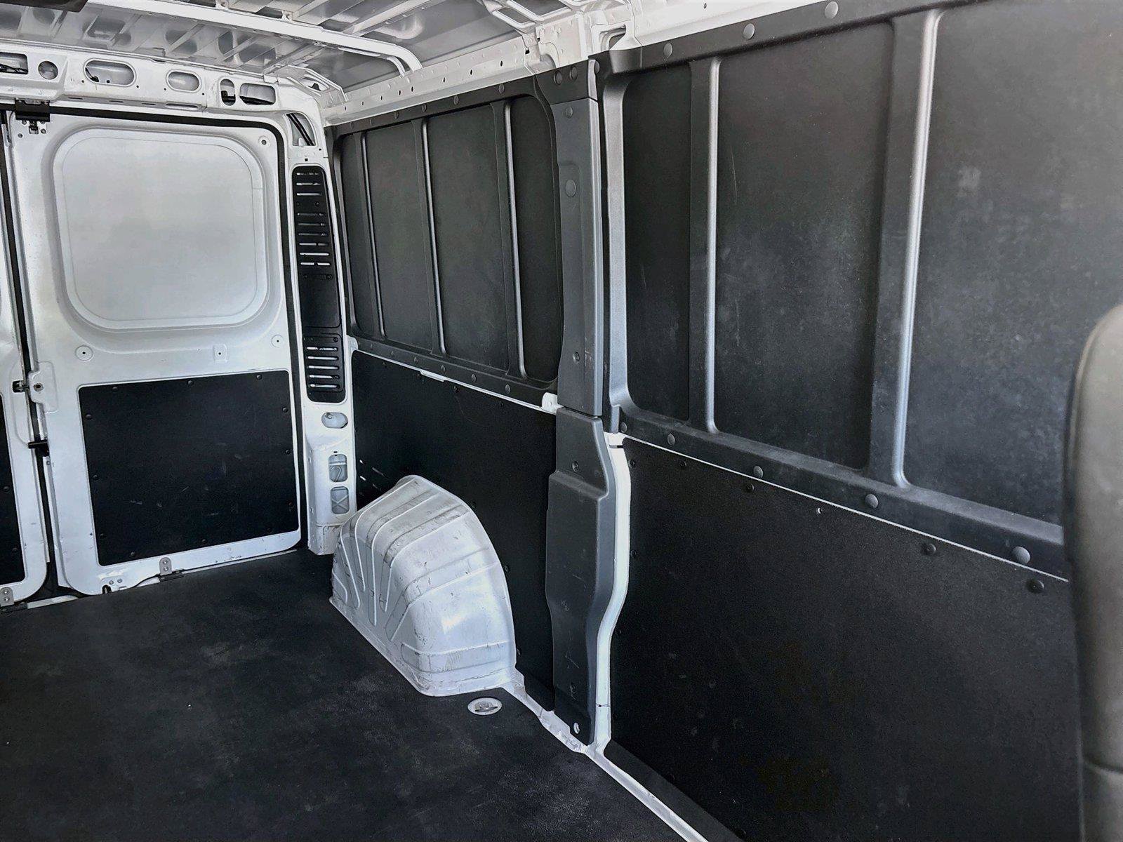 Used 2025 RAM ProMaster 2500 w/ Convenience Group FWD image 13