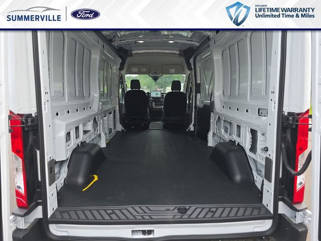 New 2026 Ford Transit 250 148 Medium Roof RWD image 15