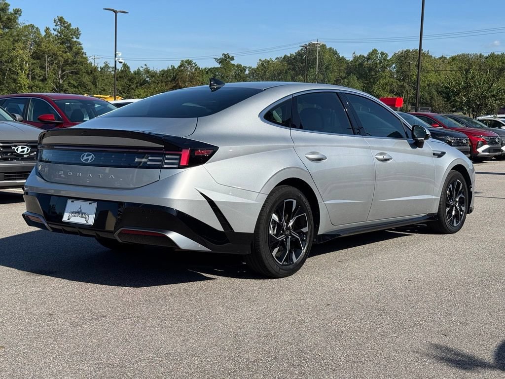 Used 2024 Hyundai Sonata SEL FWD image 11