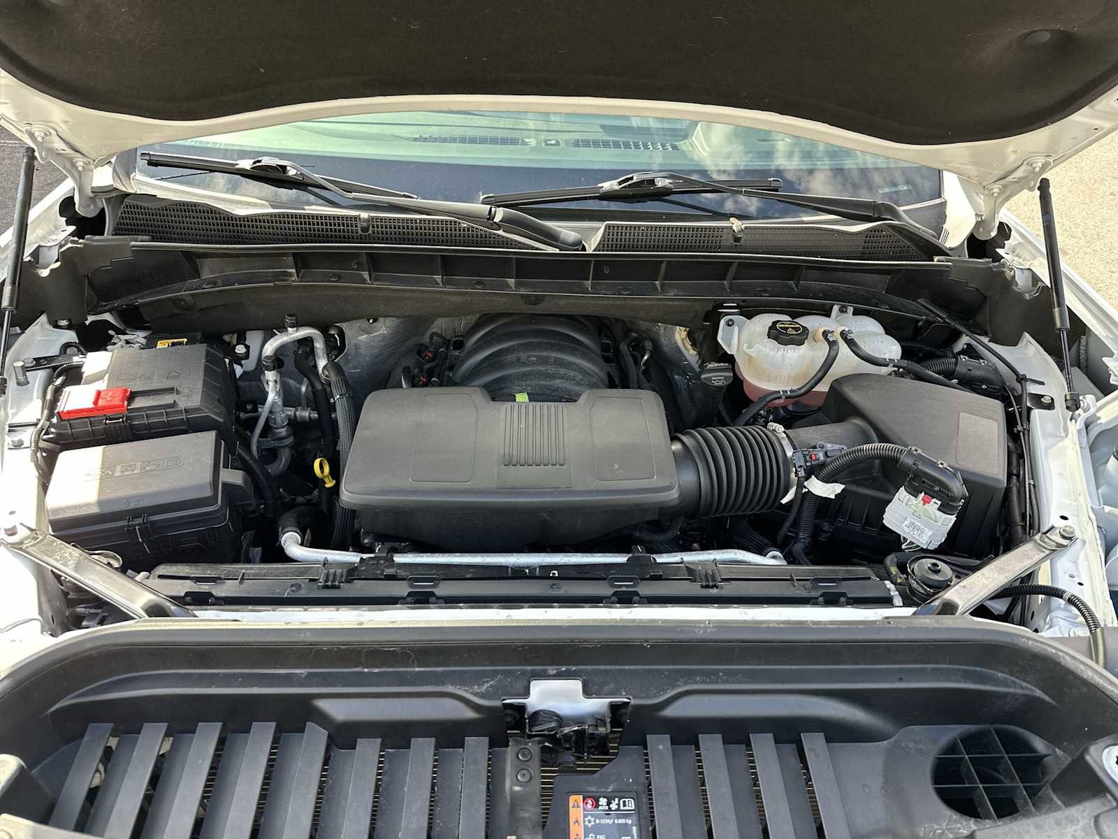 Certified 2025 GMC Sierra 1500 SLT image 13