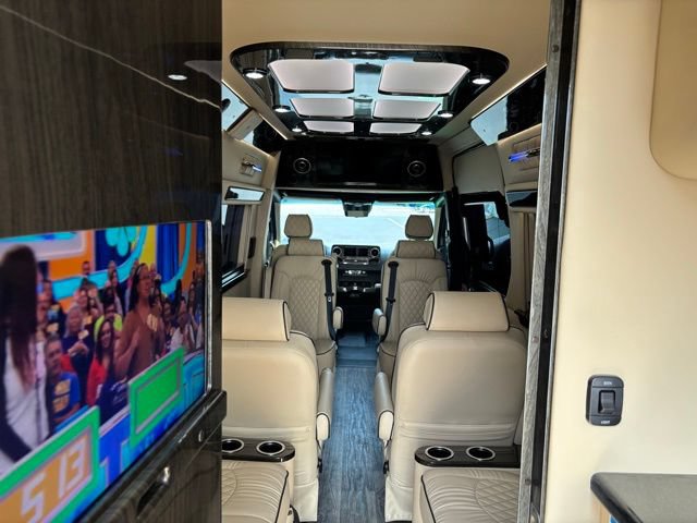 Used 2023 Mercedes-Benz Sprinter 3500 w/ Parking Package image 15