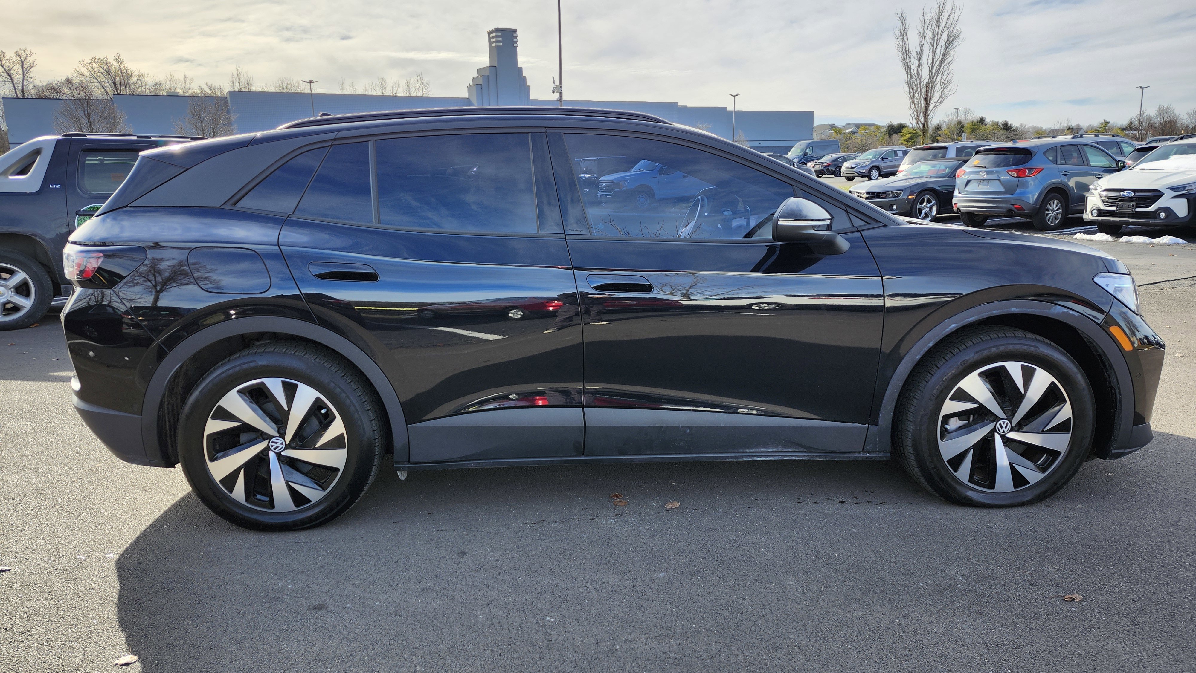 Used 2024 Volkswagen ID.4 2WD image 17