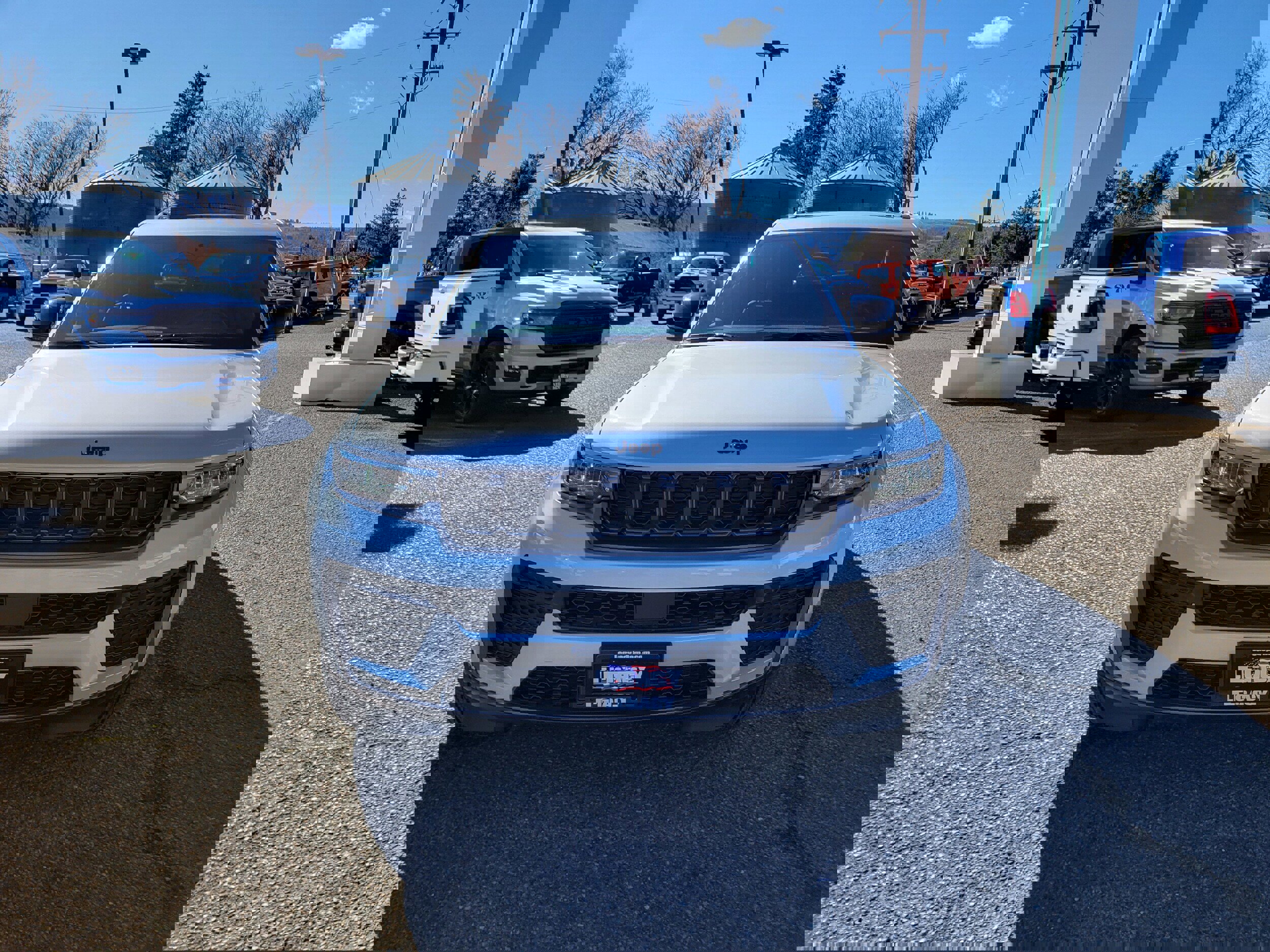 New 2026 Jeep Grand Cherokee Altitude image 15