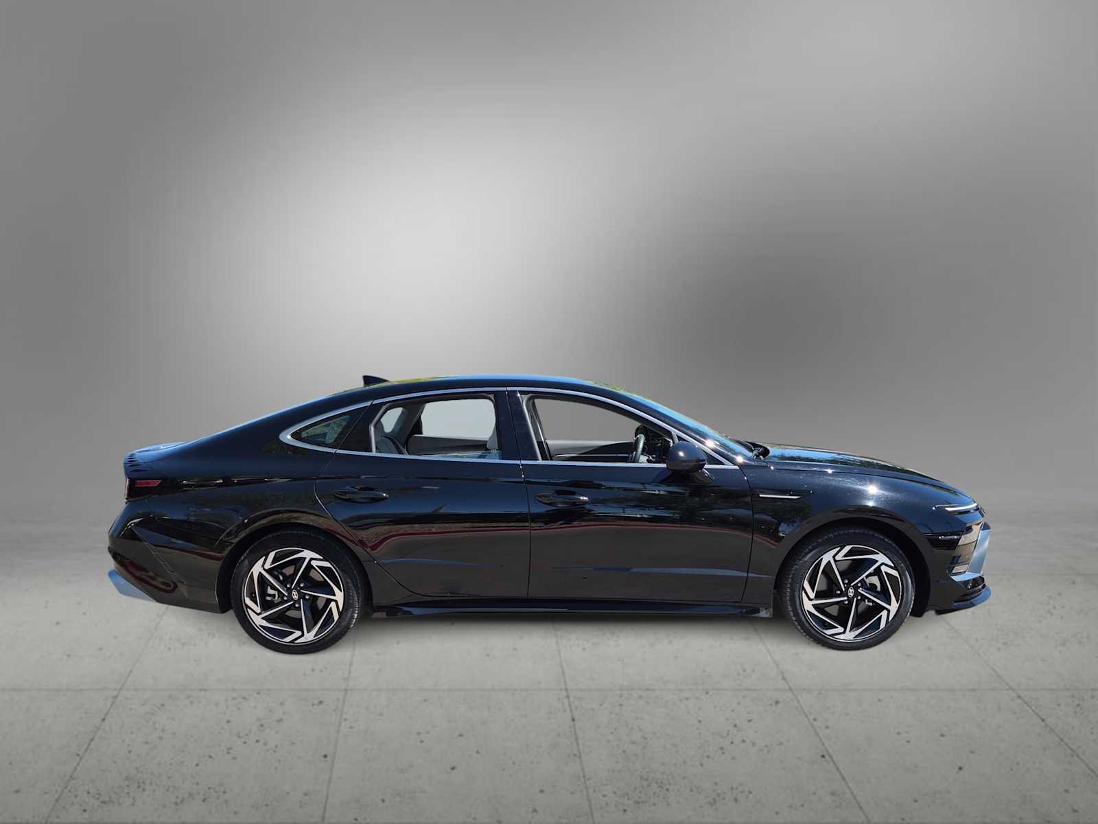 Certified 2026 Hyundai Sonata SEL FWD image 9