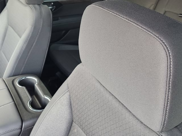 Used 2025 Chevrolet Suburban LS RWD image 20
