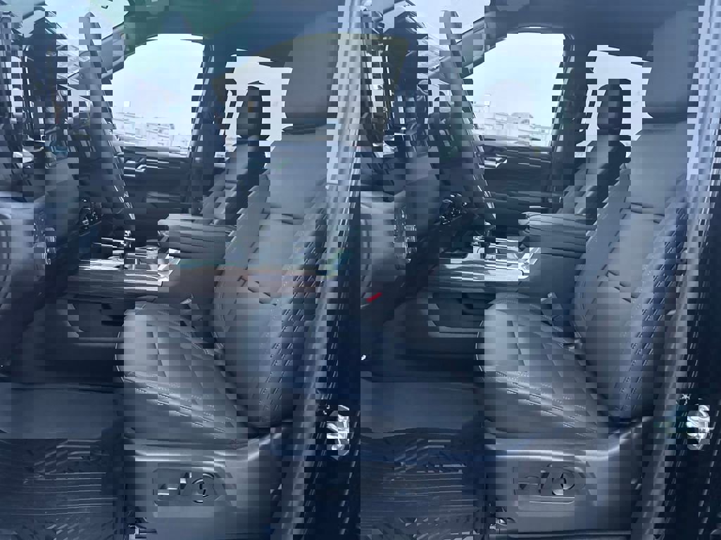 New 2026 Chevrolet Silverado 1500 LT image 17