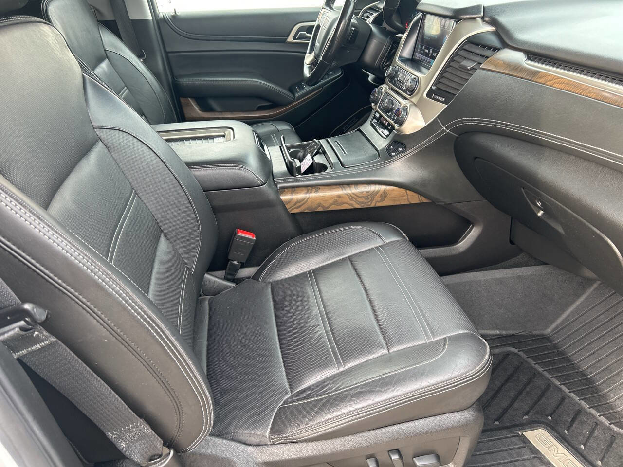 Used 2018 GMC Yukon XL Denali w/ Denali Ultimate Package image 20