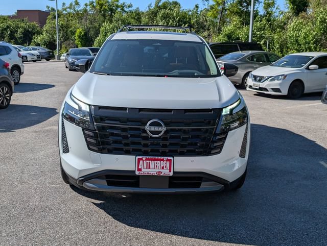 New 2026 Nissan Pathfinder Platinum w/ Cargo Package AWD/4WD image 6