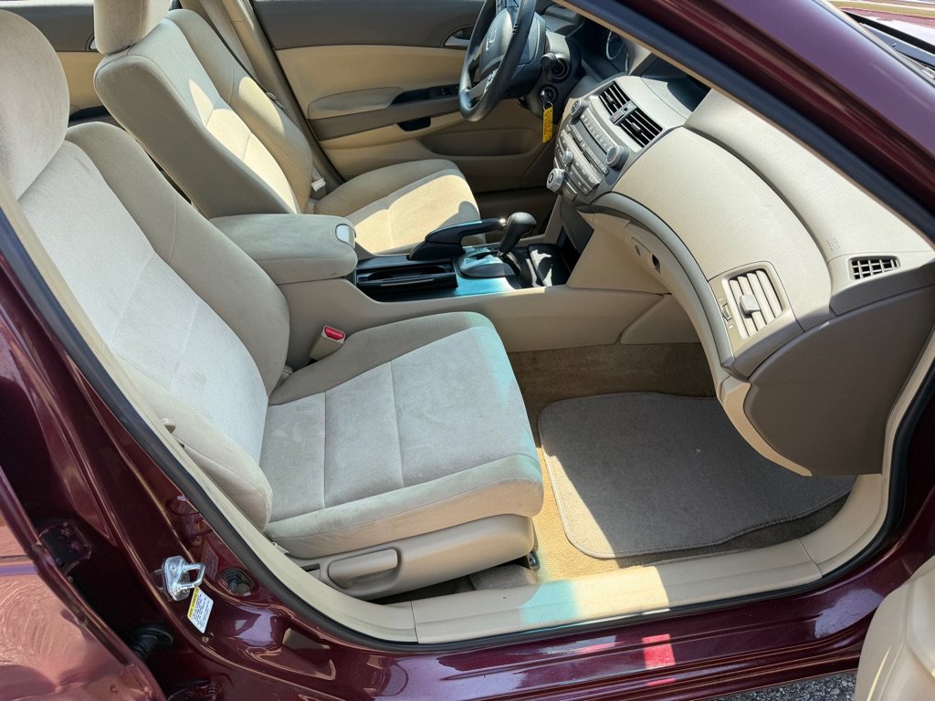 Used 2009 Honda Accord LX-P image 11