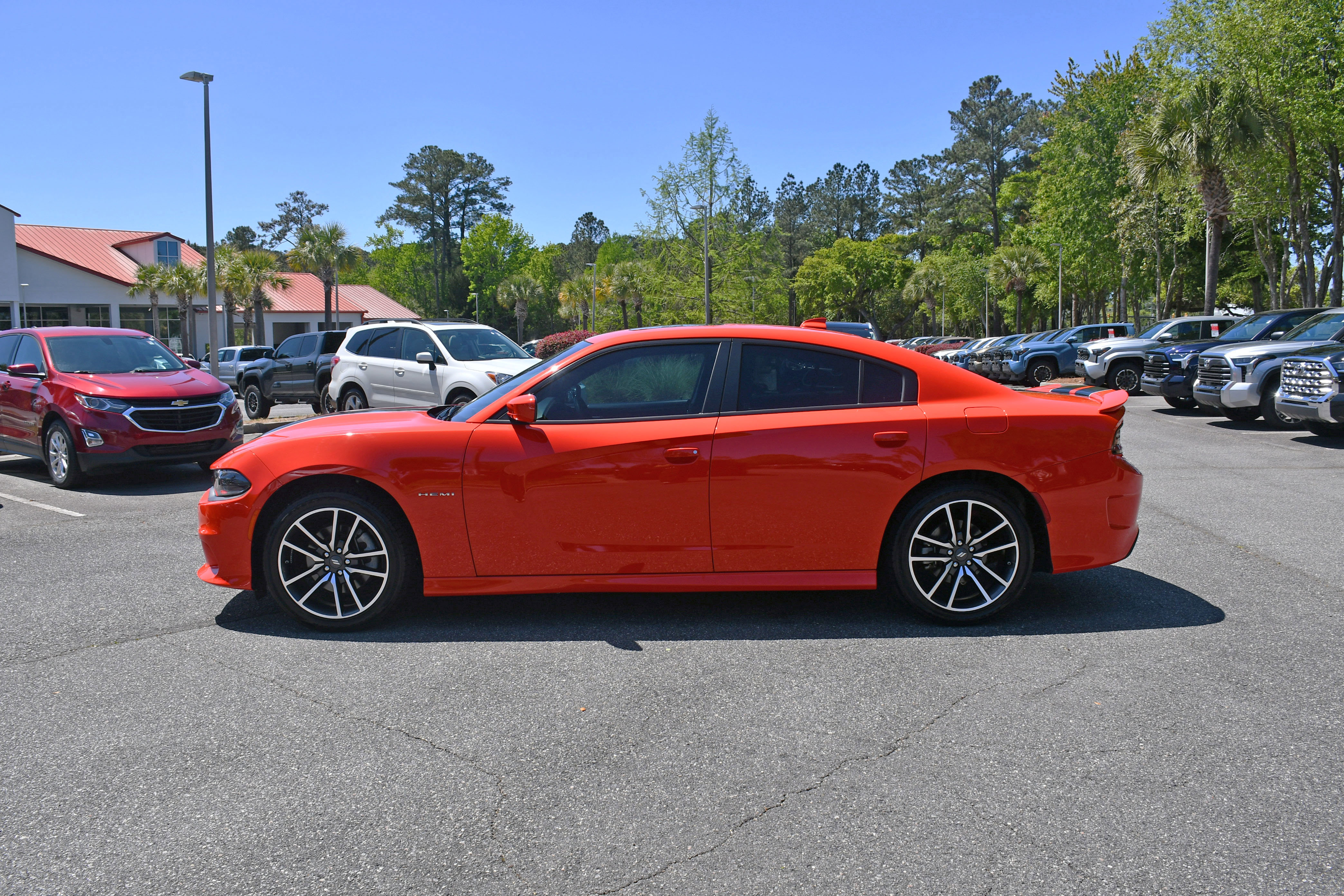 Used 2022 Dodge Charger R/T w/ Plus Group image 2