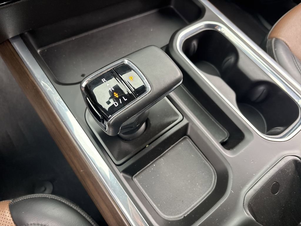 Used 2024 Chevrolet Silverado 1500 High Country w/ Technology Package image 16