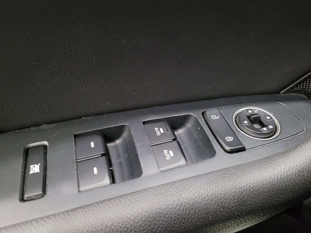 Used 2019 Hyundai Sonata Limited FWD image 27