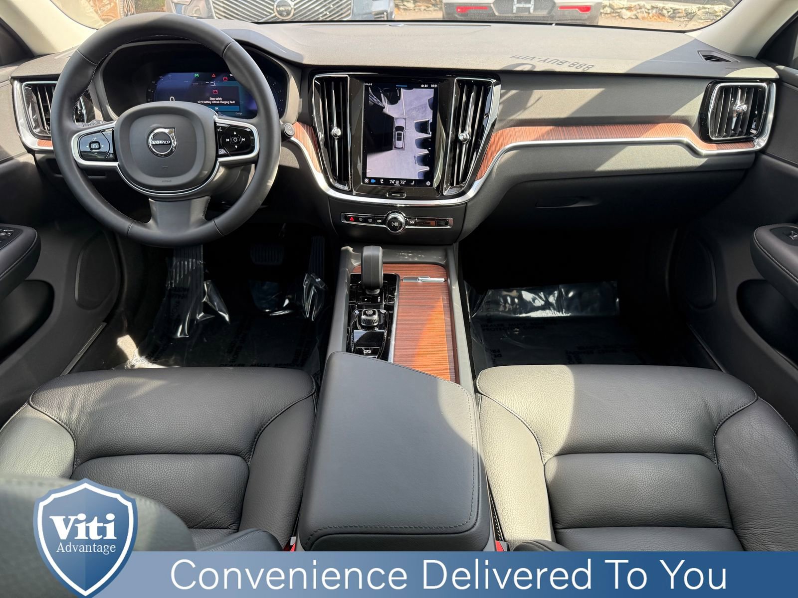 Used 2025 Volvo V60 B5 Cross Country Plus AWD/4WD image 2