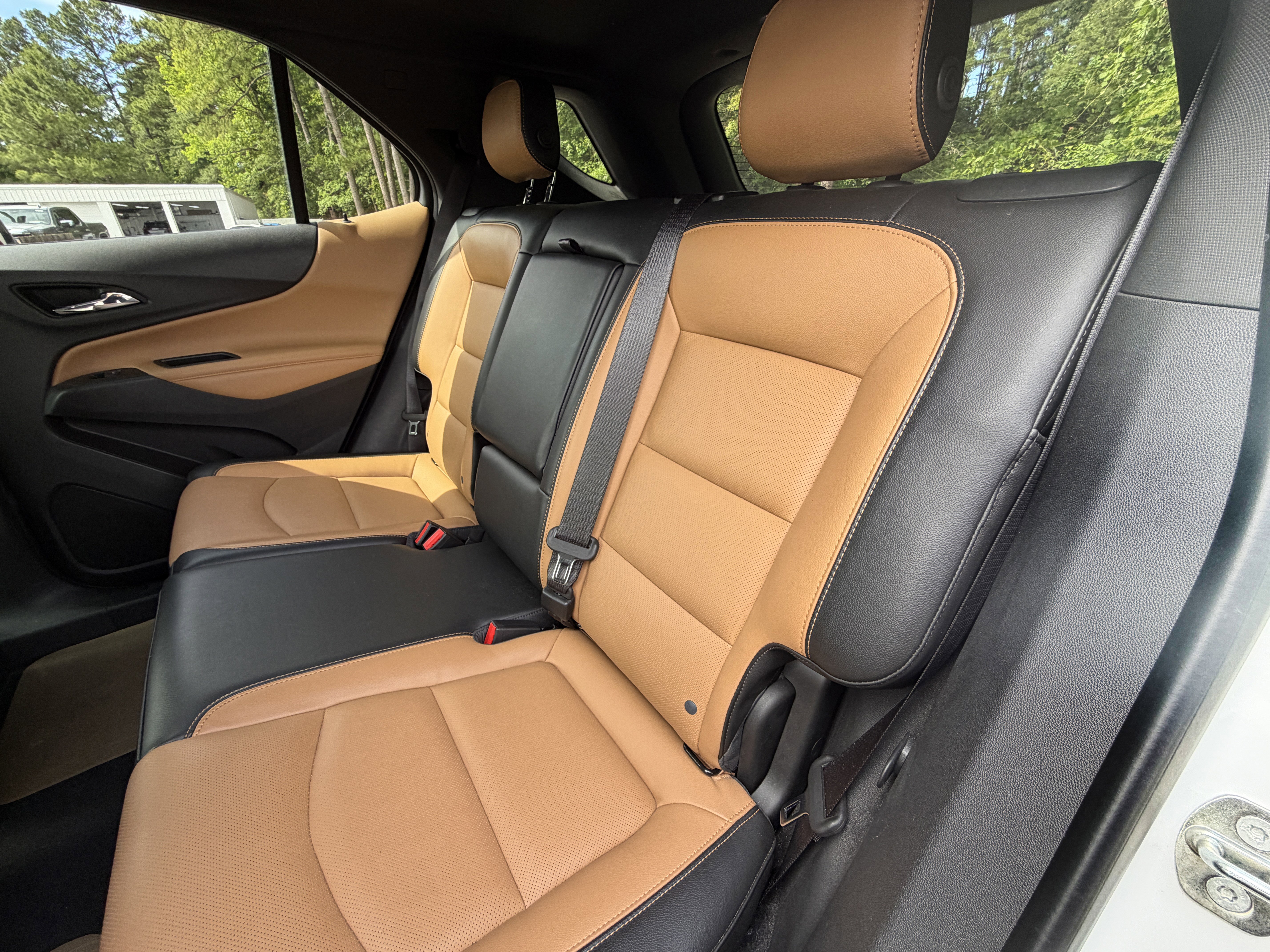 Used 2020 Chevrolet Equinox Premier AWD/4WD image 8