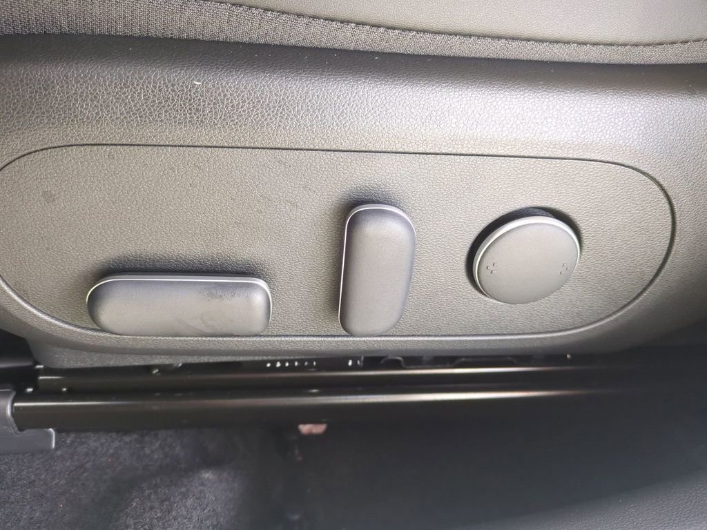 New 2026 Hyundai Kona SEL Premium image 22