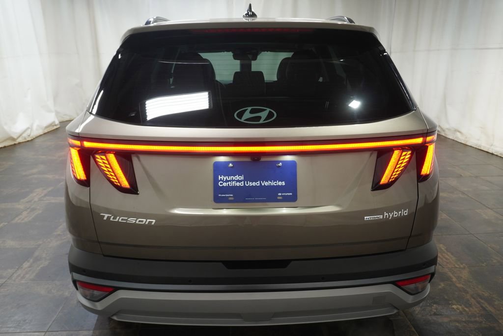 Certified 2025 Hyundai Tucson Limited AWD/4WD image 5