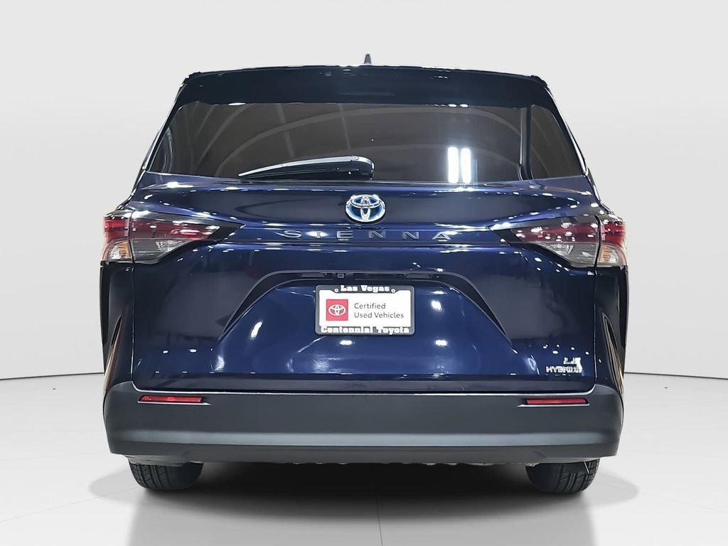 Certified 2024 Toyota Sienna LE image 6