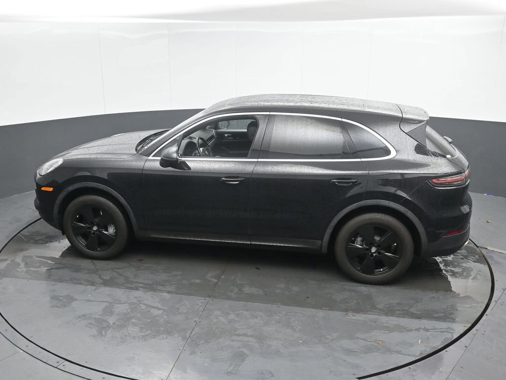 Used 2022 Porsche Cayenne image 38