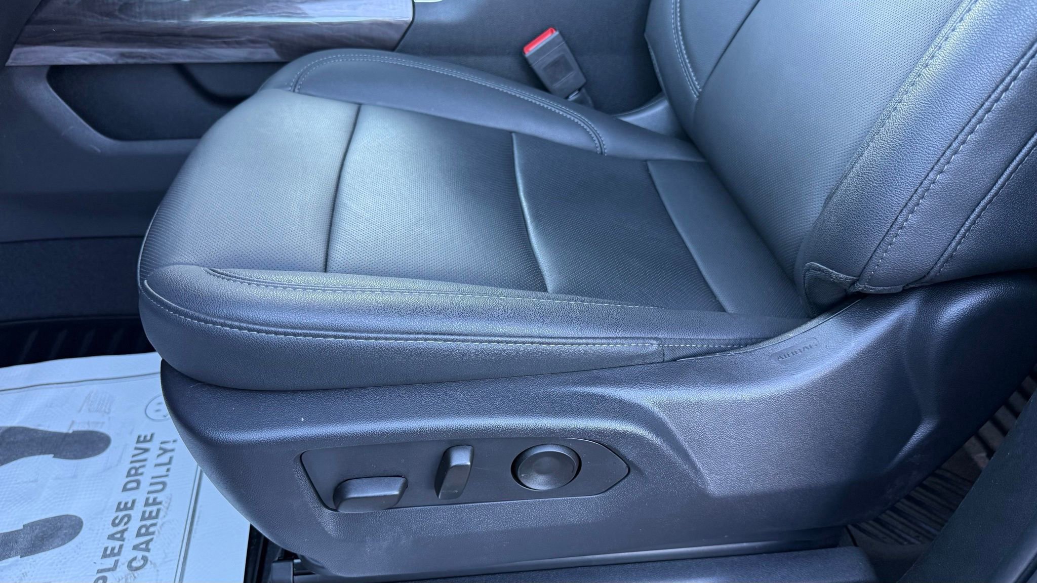 Used 2024 Chevrolet Silverado 1500 LTZ w/ LTZ Convenience Package II image 34