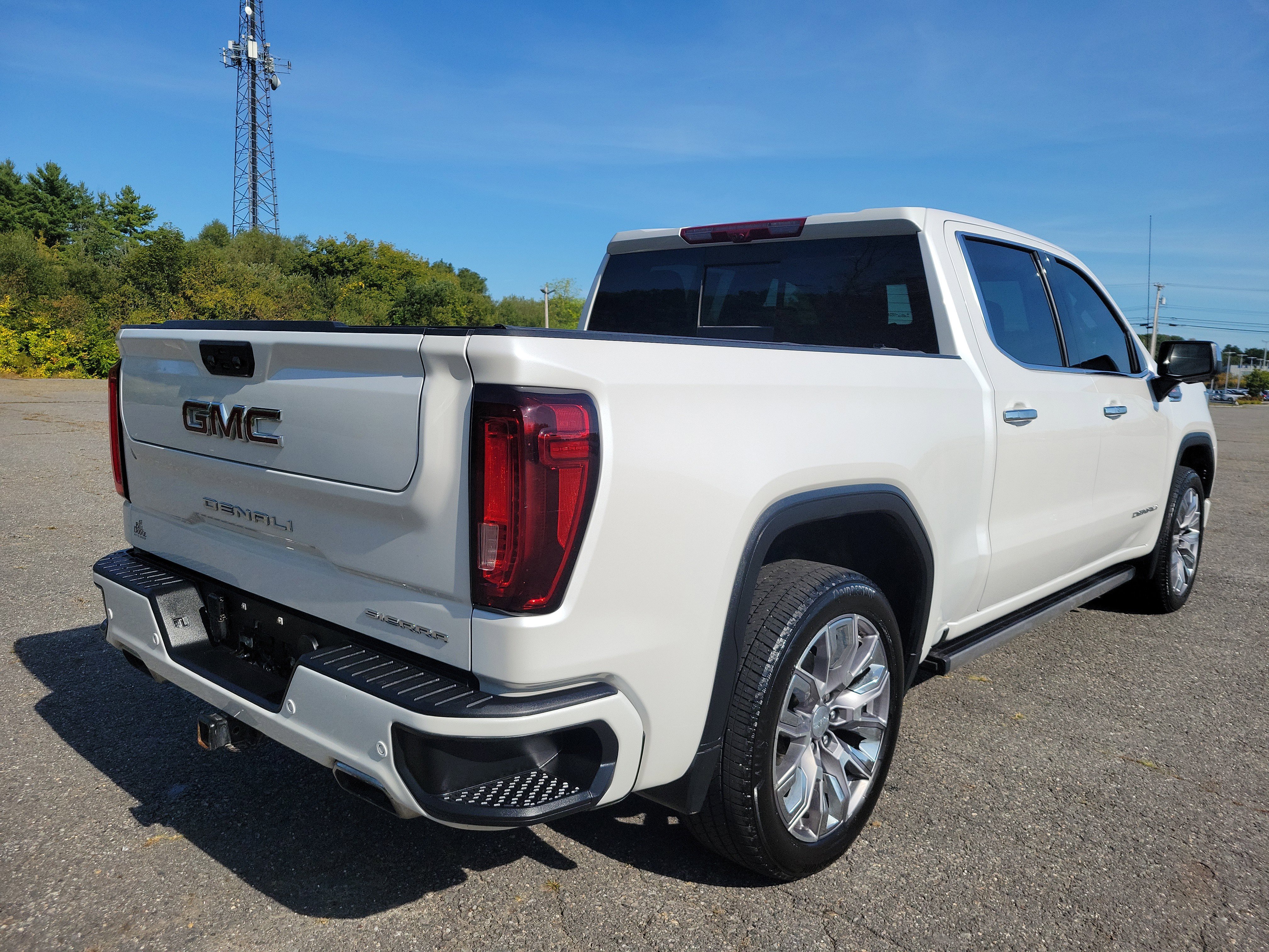Used 2023 GMC Sierra 1500 Denali w/ Denali Reserve Package image 5