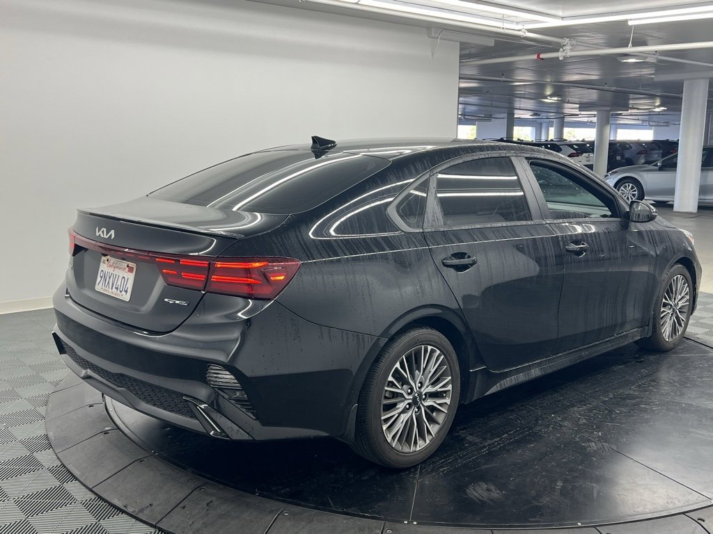 Used 2024 Kia Forte GT-Line w/ GT-Line Premium Package image 4
