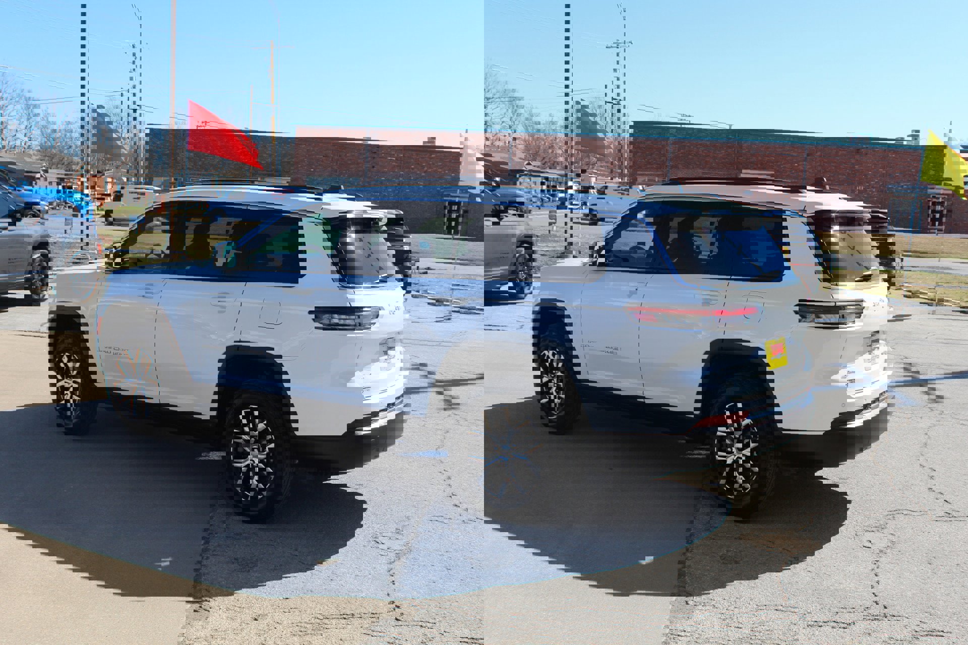 Used 2024 Jeep Grand Cherokee L Limited w/ Luxury Tech Group II image 8