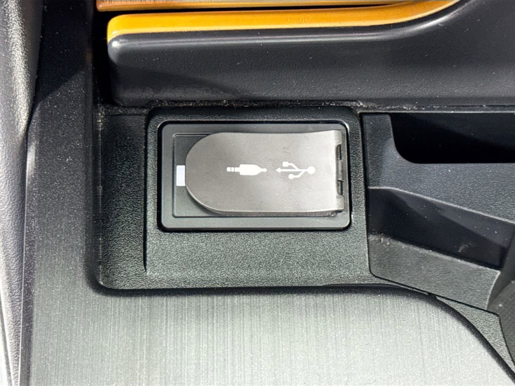 Used 2020 Lexus ES 350 Luxury w/ Accessory Package image 18