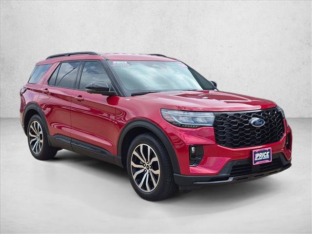 Certified 2025 Ford Explorer ST-Line w/ Premium Package RWD image 3