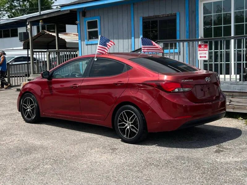 Used 2015 Hyundai Elantra SE FWD image 8