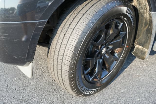 Used 2018 Nissan Frontier SV w/ Value Truck Package RWD image 12