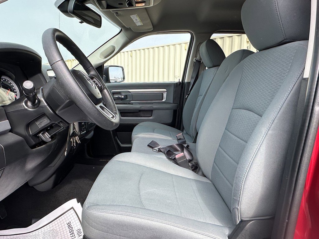 Used 2015 RAM 1500 Classic SLT image 17