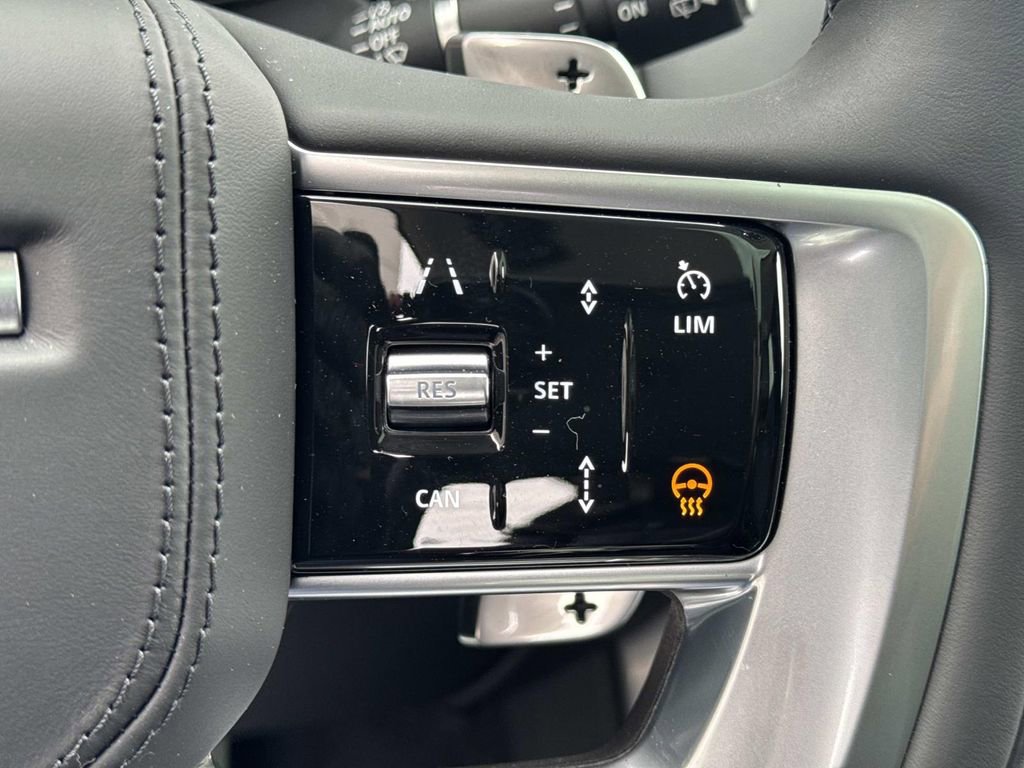 New 2026 Land Rover Range Rover SE image 24