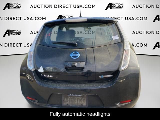 Used 2015 Nissan Leaf SL w/ Premium Package image 8