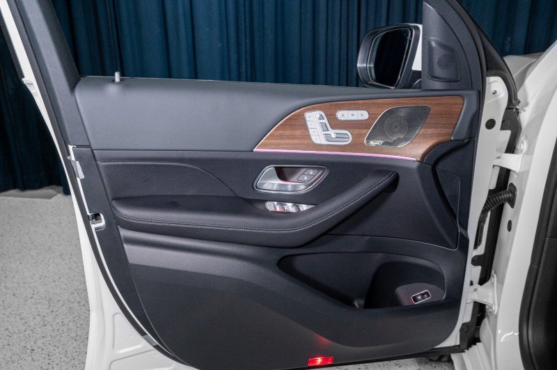 New 2026 Mercedes-Benz GLS 450 4MATIC image 13