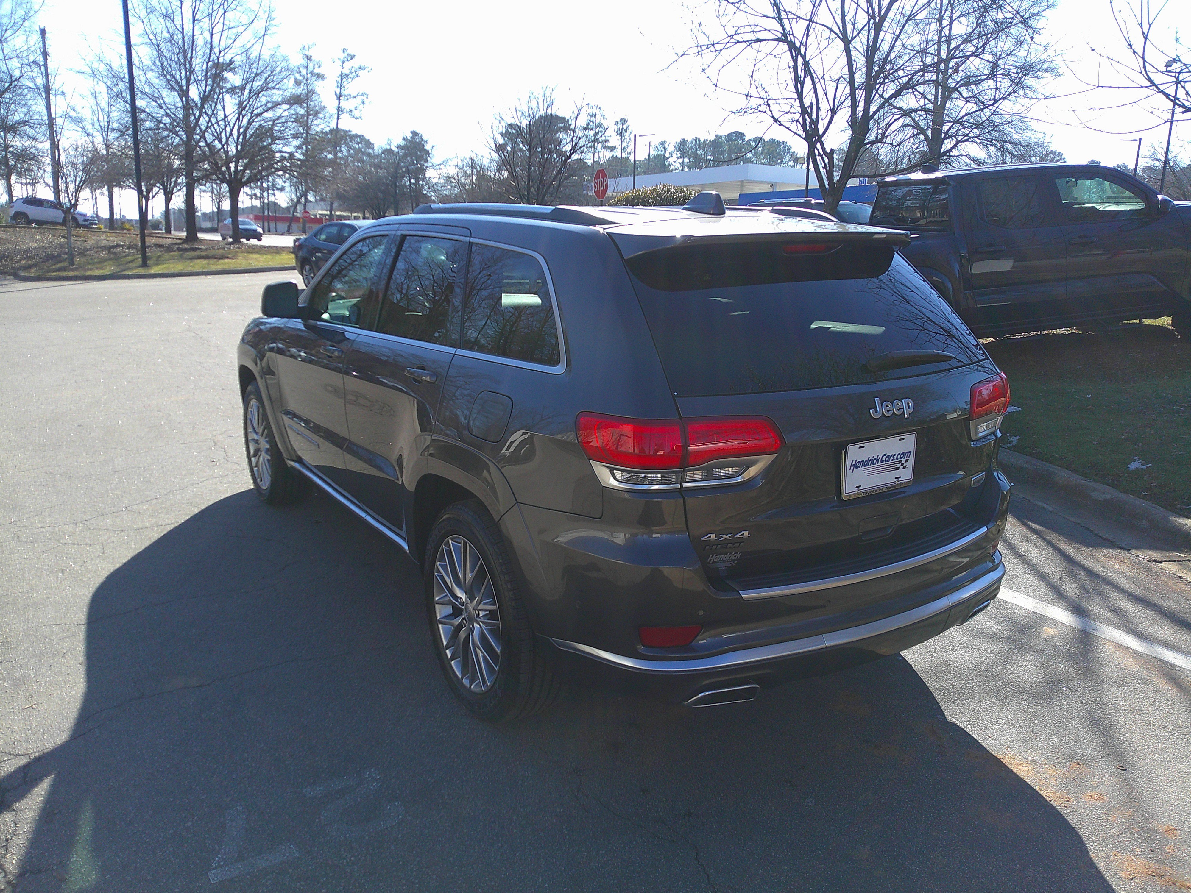 Used 2017 Jeep Grand Cherokee Summit w/ Platinum Series Group image 10